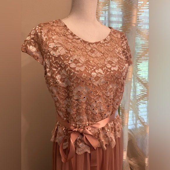 Petite Large Dress 💕 - Picture 2 of 4